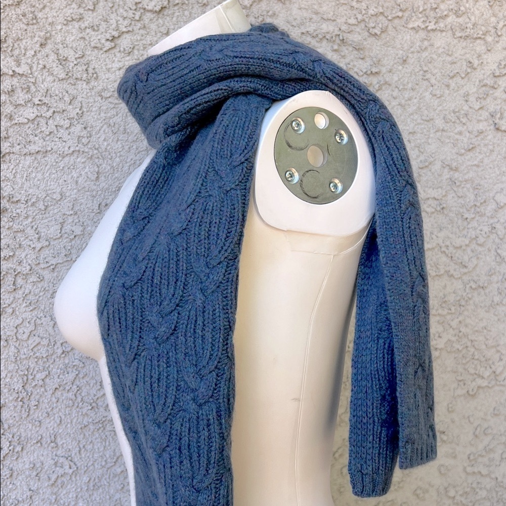 Cozy Blue Cable Knit Scarf 🧣 Chunky Wide Soft Winter Fall Accessory